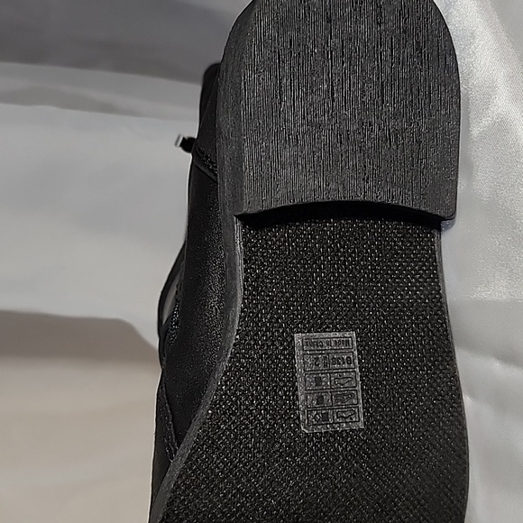 NIB- Blowfish Malibu Kids Black Fur Lined Microsuede Boots - Picture 8 of 11